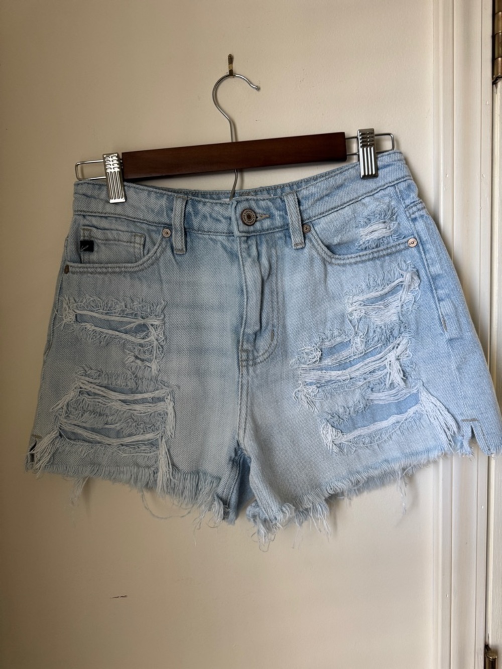 KanCan Light‎ Blue Distressed High-Rise Denim Shorts Size Small